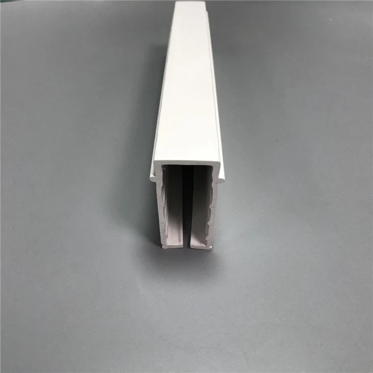 Plastic Angle Profile
